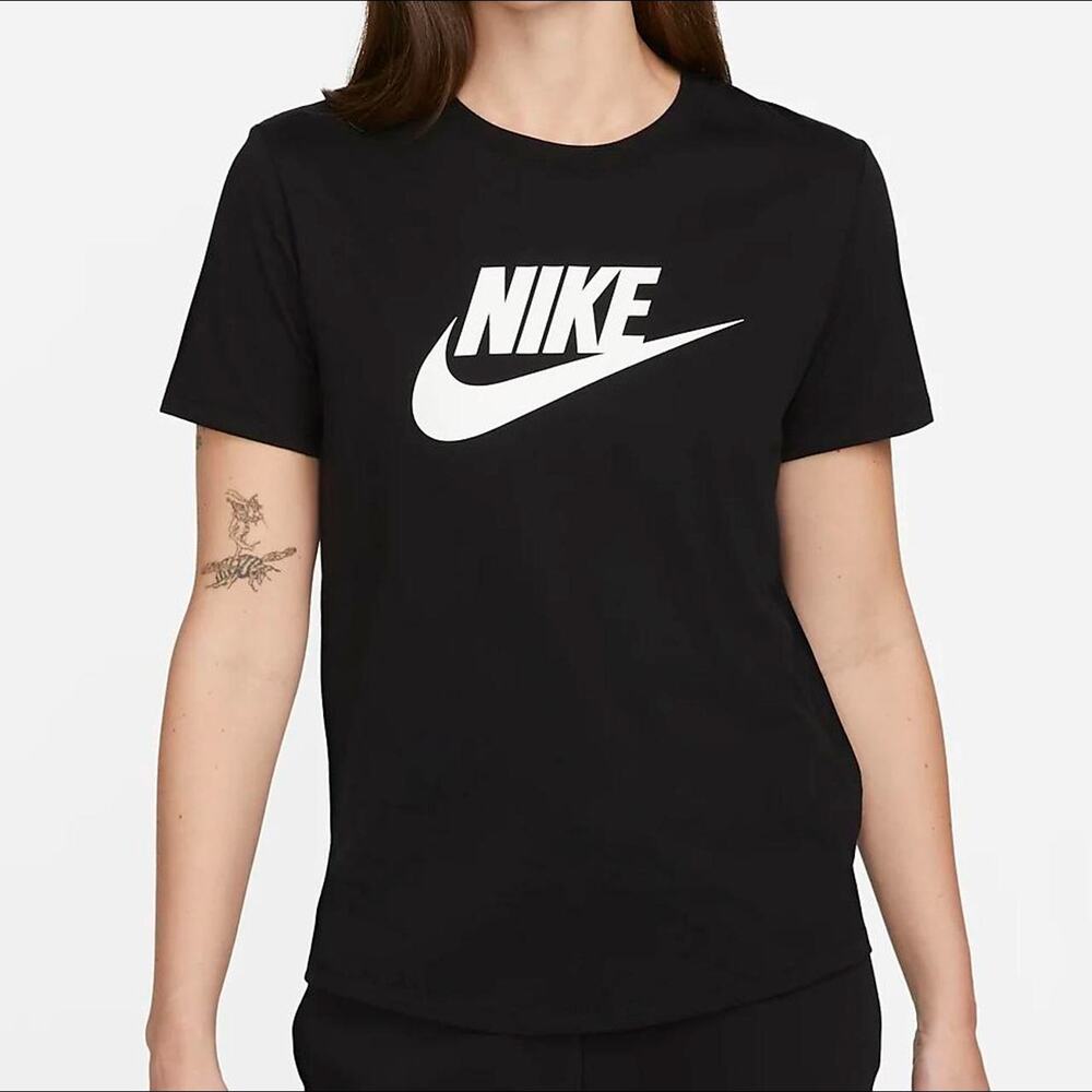 Nike Logo Tee